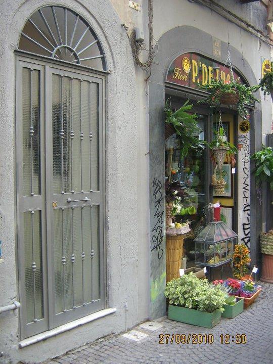 Guide Tour Apartments Неаполь Екстер'єр фото