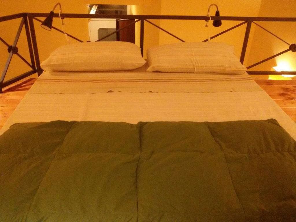 Guide Tour Apartments Неаполь Екстер'єр фото